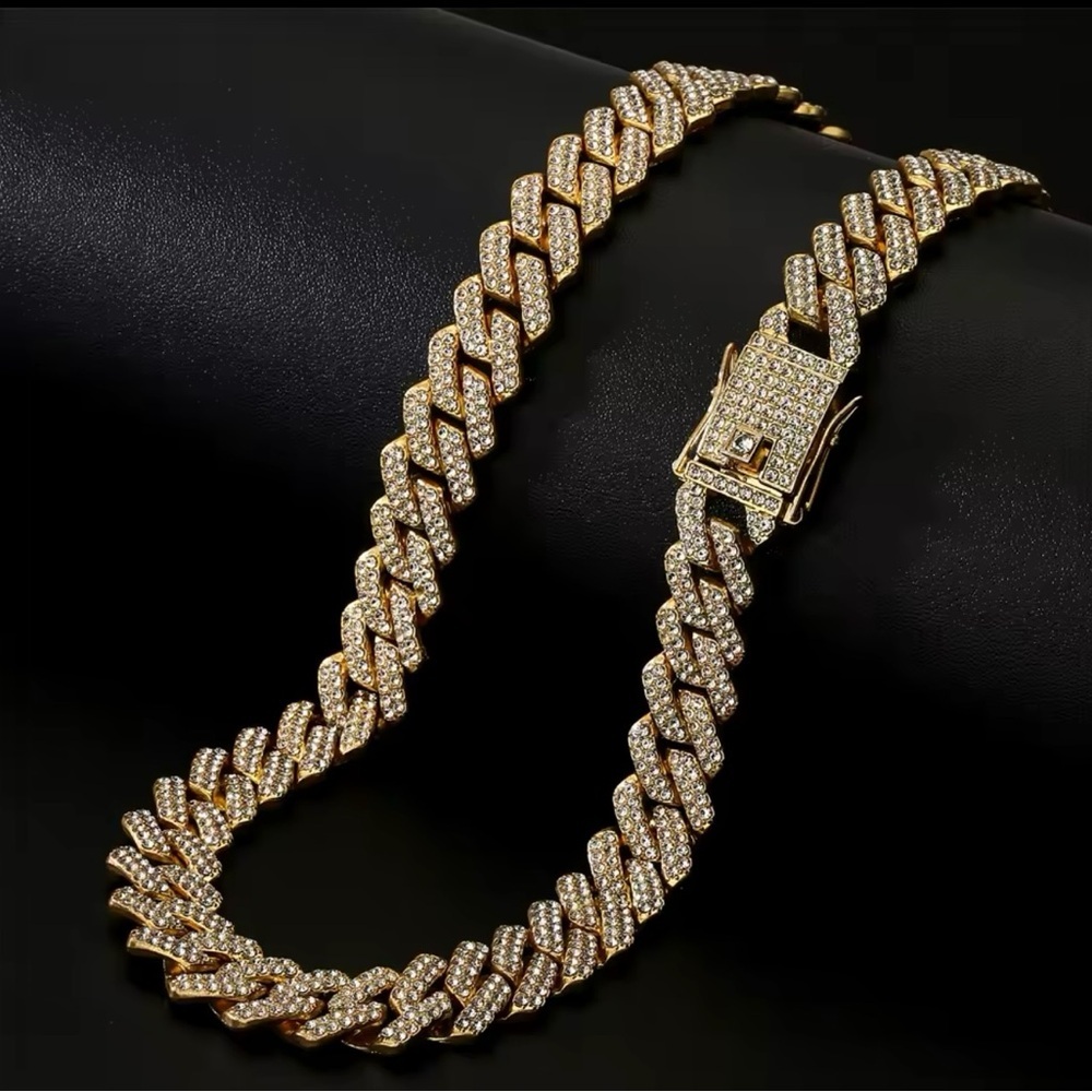 Cuban Link Chain For Mens Women Iced Out Necklace 18” - Picture 8 of 8
